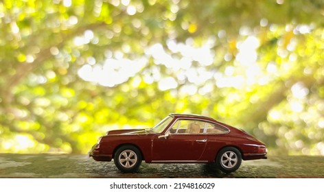 Tomica Limited Vintage-porsche 911s (diecast Model)