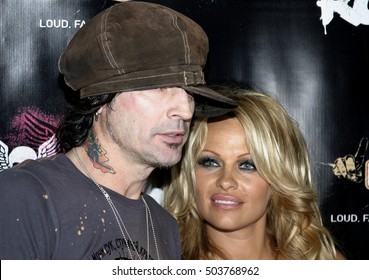 Tommy Lee And Pamela Anderson At The Rokbar Hollywood Grand Opening Party Held At The Rokbar In Hollywood, USA On June 30, 2005.