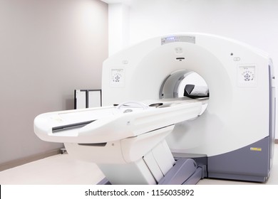 Tomography Cancer Treatment Machine In Hospital / Nuclear Medicine Device