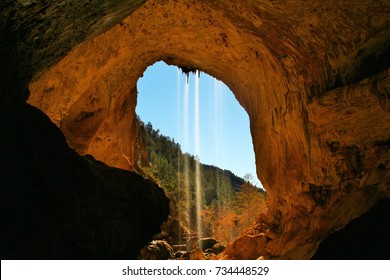 Tonto Natural Bridge State Park, Arizona