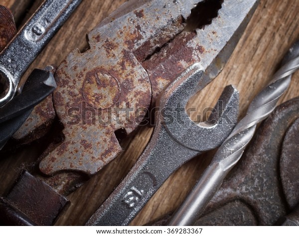 tool renovation on grunge\
wood