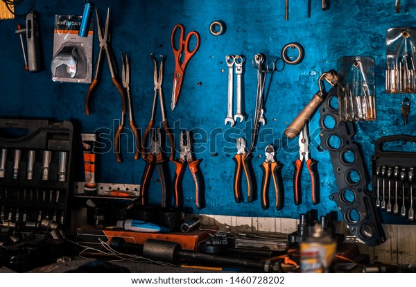 tools in craft\
service, garage, car\
repair