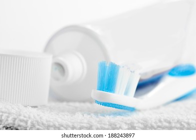 Toothpaste Stock Photo 188243897 | Shutterstock