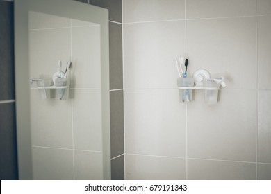 Toothpaste and toothpaste storage