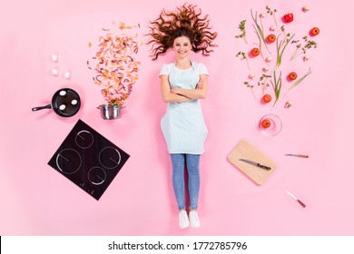 Top Above High Angle View Full Length Photo Of Positive Restaurant Chef Girl Cross Hands Ready Prepare Tasty Delicious Supper Flat Lay Knife Bowl Macaroni Tomato Isolated Pastel Color