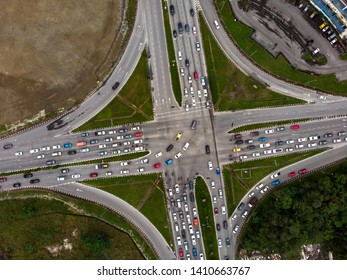 Top Down View Road Intersection Crowded Stock Photo 1410663767 ...