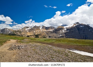 Top Of The Parker Ridge With Big Bend Peak In View On A Sunny Day. Snow Is Seen In The Front Ground To Touch For Any Visitor To Touch.