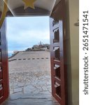 At the top of the Serra a sacred place where pilgrims go in search of peace and communion with the divine and before the cruise they connect with the Holy Spirit of God and the doors open to everyone.