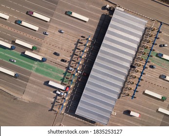 1,650 Controlled access highway Images, Stock Photos & Vectors ...