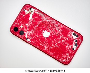 Iphone 11 Red Images Stock Photos Vectors Shutterstock