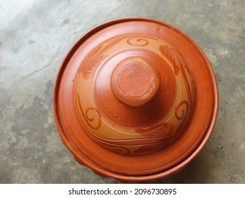 Top View Of Clay Pot With Lid On It