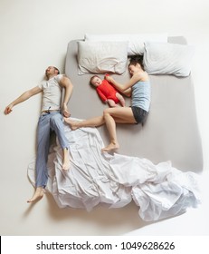 Funny couples sleeping together