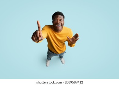 38,569 Guy top view Images, Stock Photos & Vectors | Shutterstock