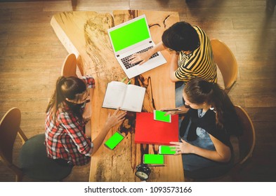 
Top view : Students work in computer labs, and green screen phones are available to attend class discussions : Selective Focus 
 - Powered by Shutterstock