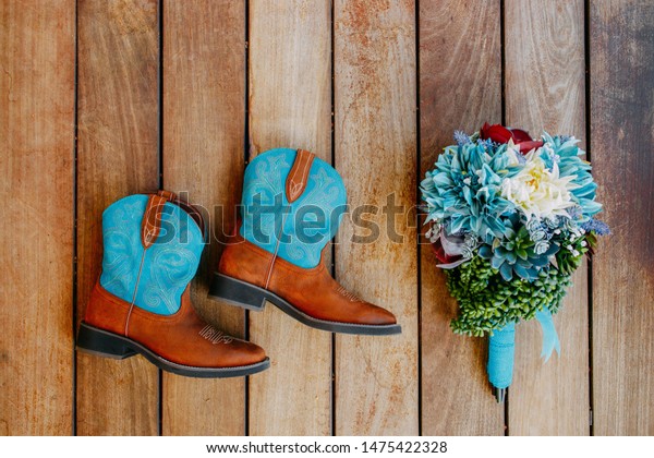 flat top cowboy boots