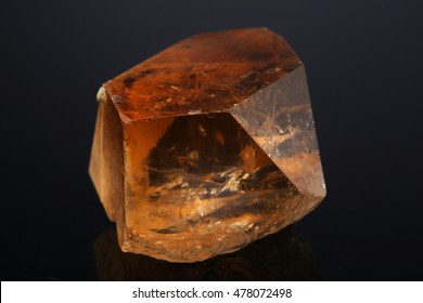 Topaz Mineral Stone/topaz Mineral Stone