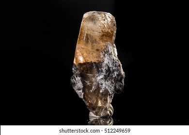 Topaz Mineral Stone/topaz Mineral Stone