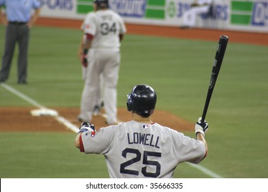 TORONTO - AUGUST 20: Third Base Mike Lowell Of Boston Red Sox Ready For Action Against Toronto Blue Jays At The Rogers Centre On August 20, 2009 In Toronto