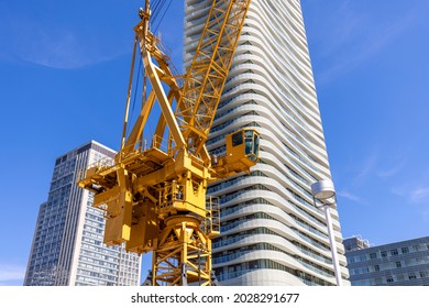 Toronto, Canada, 19 August, 2021: Construction Of The Luxury Condominium In The Heart Of City Downtown At A Premium Location During Covid-19 Pandemic Housing Boom