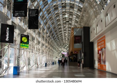 Toronto, Canada -4th Oct 2018: The Pathway From The Sky Walk CN Tower To The Union Station In Toronto With The Deloitte Advertisement.