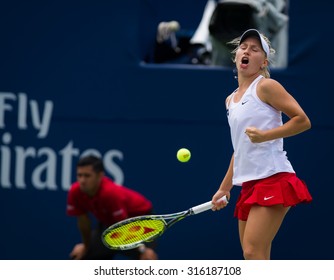 TORONTO, CANADA - AUGUST 12 :  Daria Gavrilova In Action At The 2015 Rogers Cup WTA Premier 5 Tennis Tournament