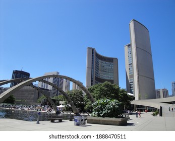 TORONTO, CANADA - Jul 25, 2010: The Toronto City Hall Is An Impressive Eyecatcher In The Center Of The City 