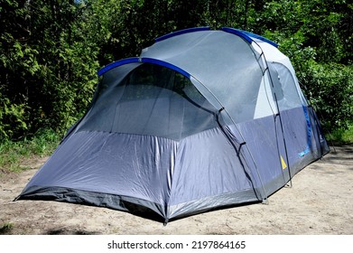 Toronto Canada June 22 2022 Large Family Tents On A Campsite Campground Group Camping Vacation Family Camping Trip