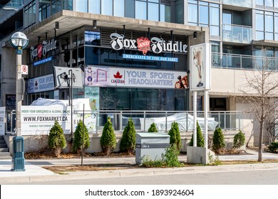 Toronto, Canada - November 28, 2020: Fox And Fiddle Cityplace In Downtown Toronto. Fox And Fiddle Cityplace Is A Sports Bar. 