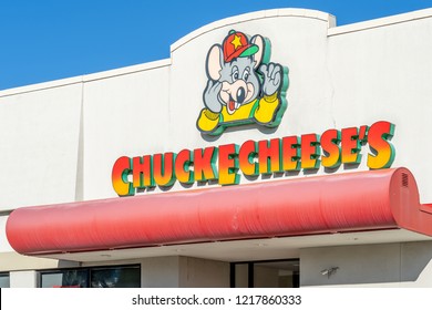 Chuck E. Cheeses Images, Stock Photos & Vectors 