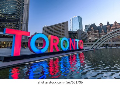 Toronto City Hall And Nathan Phillips Square At Night