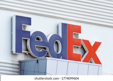 78 Fedex Toronto Images, Stock Photos & Vectors | Shutterstock