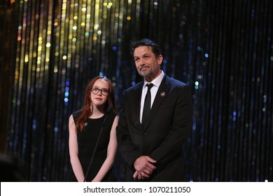 TORONTO, ONTARIO, CANADA - MARCH 11, 2018: Billy Campbell And Female Presenter At Canadian Screen Awards. 