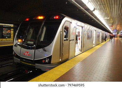 464 Toronto subway system Images, Stock Photos & Vectors | Shutterstock