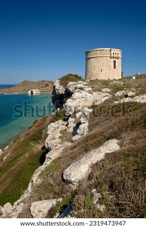 Torre Taulera, siglo XVIII .Fortaleza de Isabel II, siglo XIX.Puerto de Mahon.La Mola.Menorca.Islas Baleares. Spain.