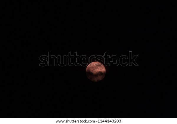 Total lunar\
eclipse 2018. Full red moon. blood\
moon