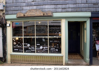 TOTNES, UK - JUNE 26, 2021 Badgers Jewlery Store On The High Street On A Slow Shopping Day