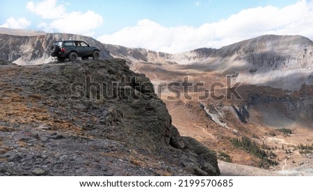 Totoya Land Cruiser on Imogene Pass, Ouray Colorado 