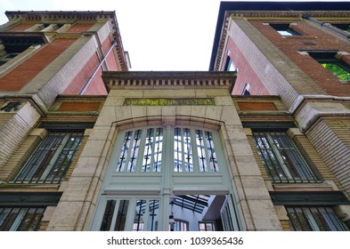 TOULOUSE, FRANCE -12 MAY 2017- View Of The Toulouse School Of Economics (TSE), The Best Economics Research University In France, Located In Toulouse, A Major City In Southwestern France. 