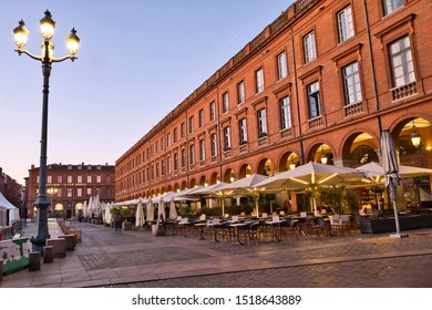 322 Toulouse Hotel Images, Stock Photos & Vectors | Shutterstock