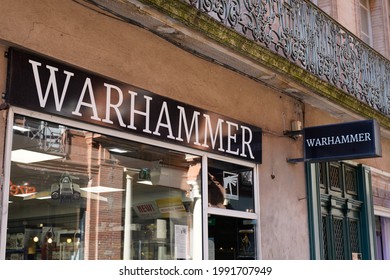 Toulouse , Occitanie France - 06 06 2021 : Warhammer text sign and logo brand store  specialist retail  of fantasy board games and figures Fantasy 