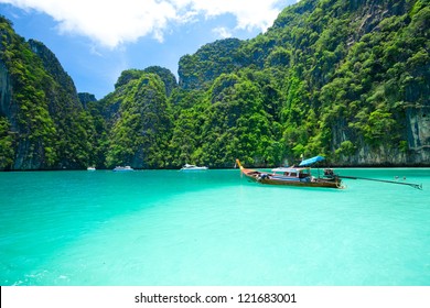 Tourist Diving In The Sea Phi Phi Leh South Of Thailand