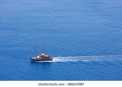 touristic boat 