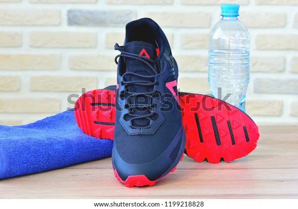 water bottle shoes