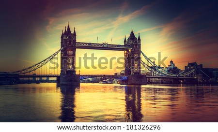 Tower Bridge with Holga style instagram filter