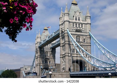 tower bridge London uk