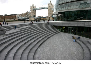 tower bridge London uk