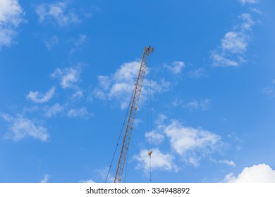 Tower crane construct building