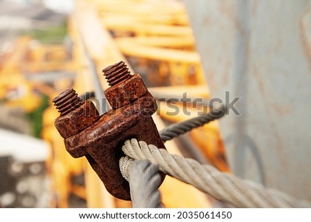 Tower crane rusting sling clips for tower crane repair