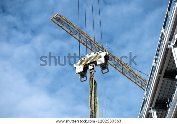 crane pulley system