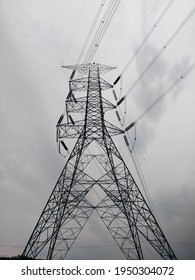 Tower Load Test Of Steel Tower At Station Test. Content Contains Chrominance Noise, Luminance Noise, Sharpening Noise, Or Film Grain